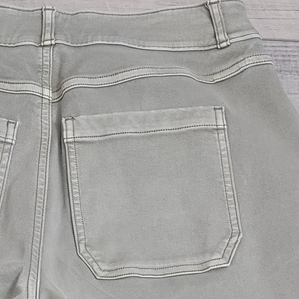 Spanx Pants Womens M Pale Sage Structured Twill Shaping High Rise Stretch Ankle - Picture 13 of 16